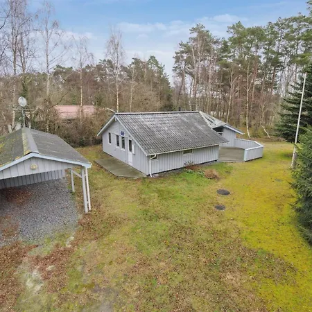 Agnesa - 700m From The Sea By Interhome *