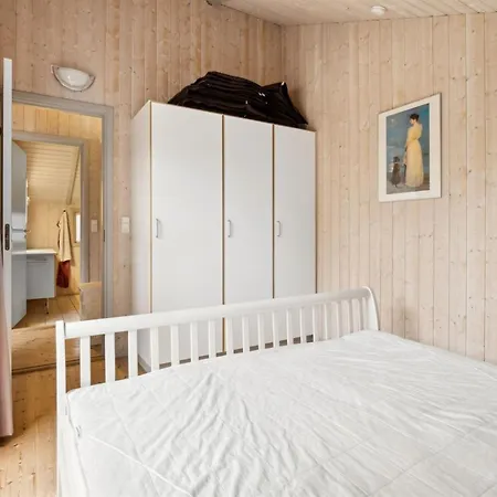 Agnesa - 700m From The Sea By Interhome *